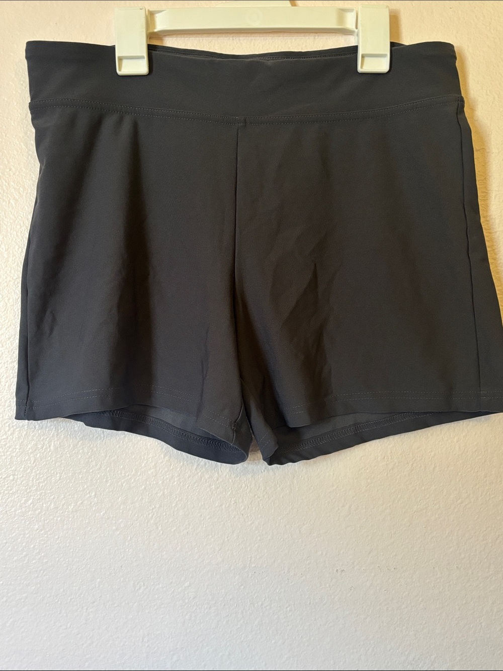 Cheetah Woman’s Gray Athletic Stretch Shorts, Size M